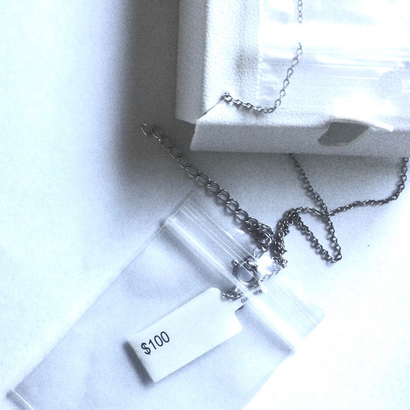 Hudson’s Bay Stripes semi-precious stones. Necklace with Pendent
Unique find! - Picture 6 of 13